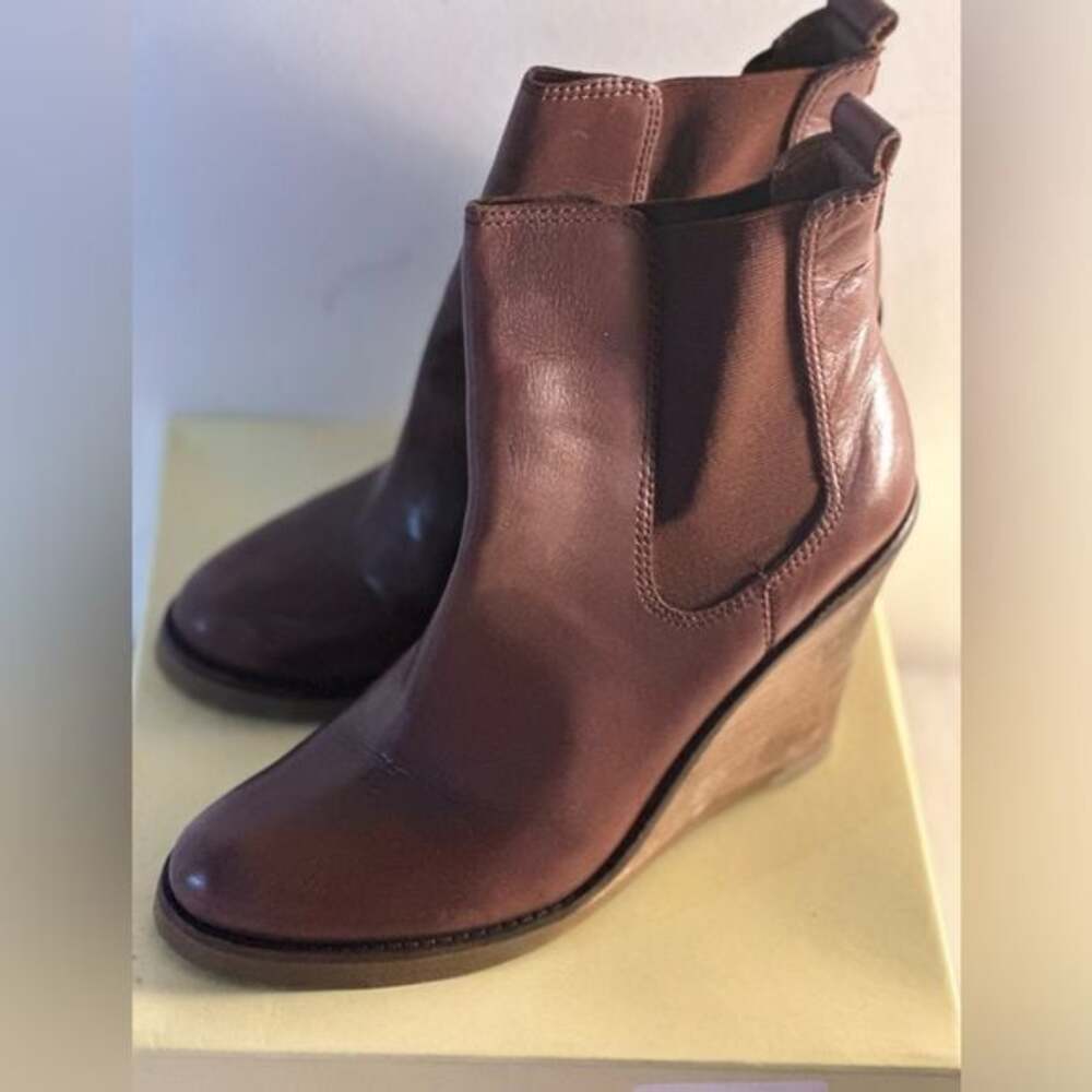 WOMENS LEATHER WEDGE BOOT - LUCKY BRAND - LEATHER - 10M